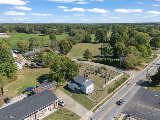 223 Maple Avenue E, Hartville, OH 44632