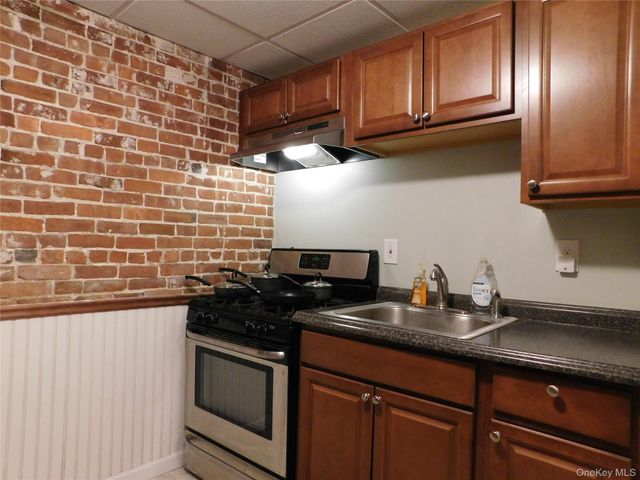 206 E Main Street, Port Jefferson, NY 11777