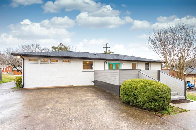 1722 Welcome Ln, Nashville, TN 37216