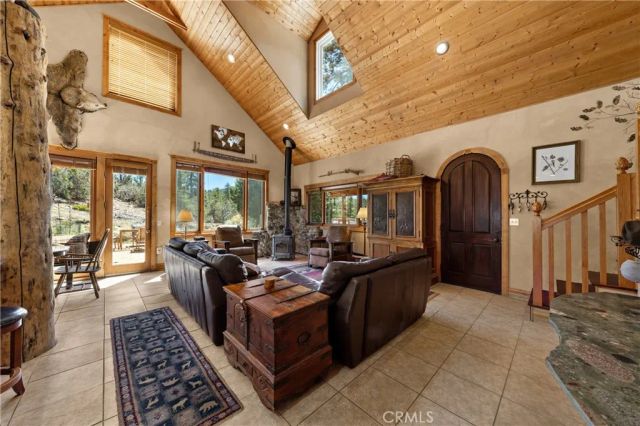 4295 Noodle, Angelus Oaks, CA 92305