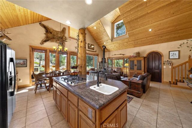 4295 Noodle, Angelus Oaks, CA 92305