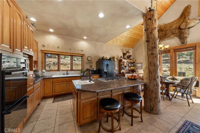 4295 Noodle, Angelus Oaks, CA 92305