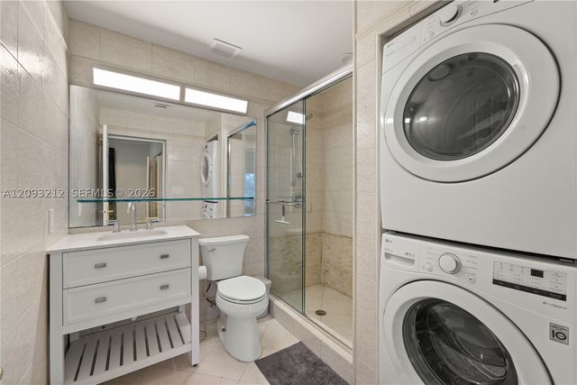 70 Isle Of Venice Dr 102, Fort Lauderdale, FL 33301