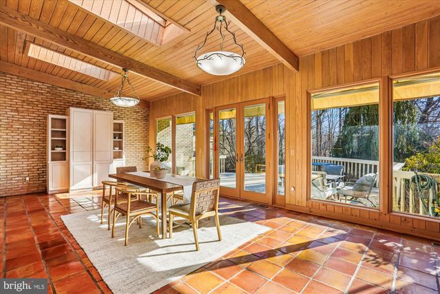 9939 BENTCROSS DR, Potomac, MD 20854