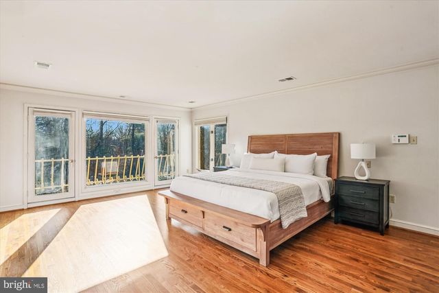 9939 BENTCROSS DR, Potomac, MD 20854