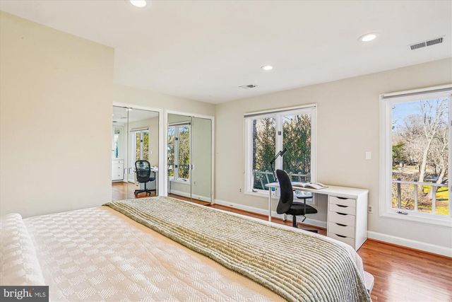 9939 BENTCROSS DR, Potomac, MD 20854