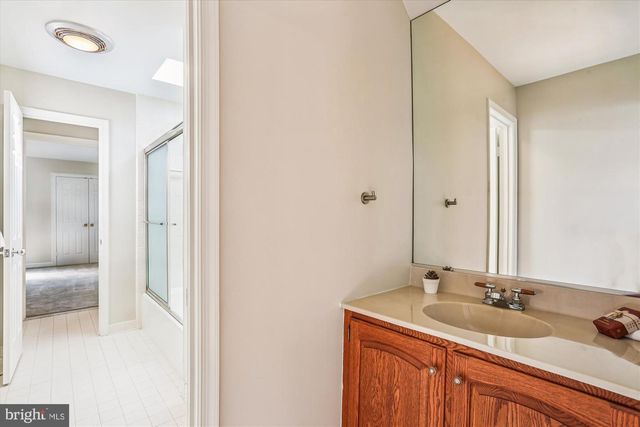 9939 BENTCROSS DR, Potomac, MD 20854