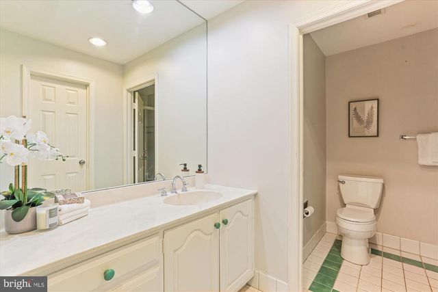 9939 BENTCROSS DR, Potomac, MD 20854