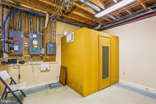 9939 BENTCROSS DR, Potomac, MD 20854