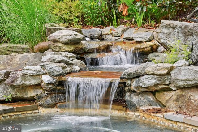 9939 BENTCROSS DR, Potomac, MD 20854