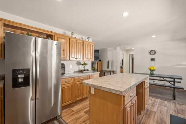 12411 Larchwood Drive, La Pine, OR 97739