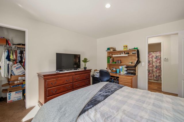 12411 Larchwood Drive, La Pine, OR 97739