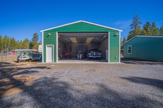 12411 Larchwood Drive, La Pine, OR 97739
