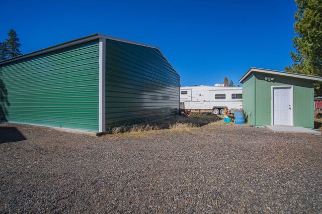 12411 Larchwood Drive, La Pine, OR 97739