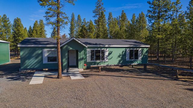 12411 Larchwood Drive, La Pine, OR 97739
