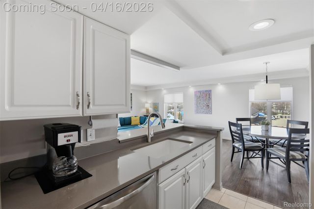 3301 Biddle Avenue 4C, Wyandotte, MI 48192