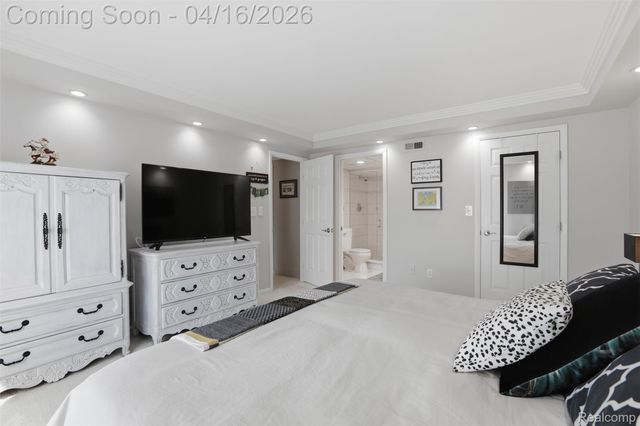 3301 Biddle Avenue 4C, Wyandotte, MI 48192