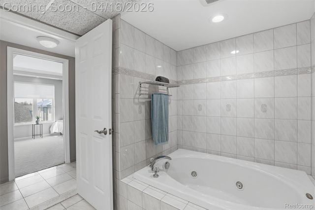 3301 Biddle Avenue 4C, Wyandotte, MI 48192