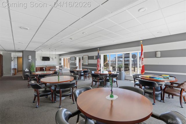 3301 Biddle Avenue 4C, Wyandotte, MI 48192