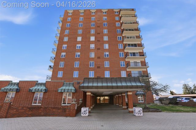 3301 Biddle Avenue 4C, Wyandotte, MI 48192