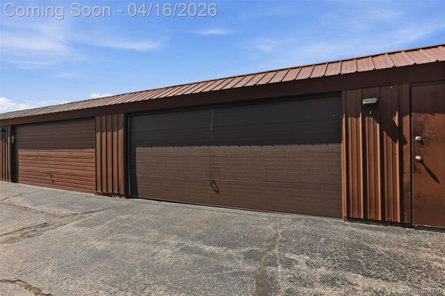 3301 Biddle Avenue 4C, Wyandotte, MI 48192