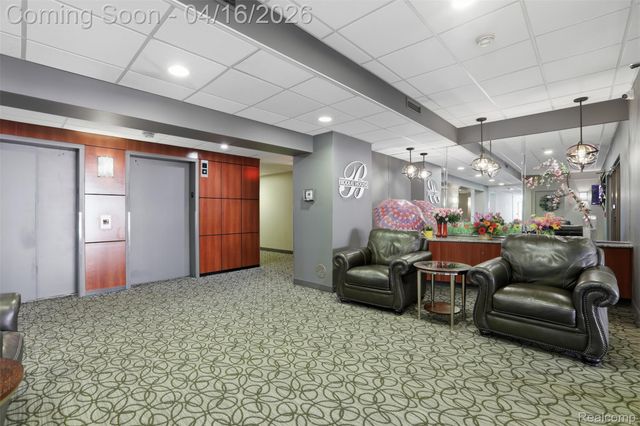 3301 Biddle Avenue 4C, Wyandotte, MI 48192