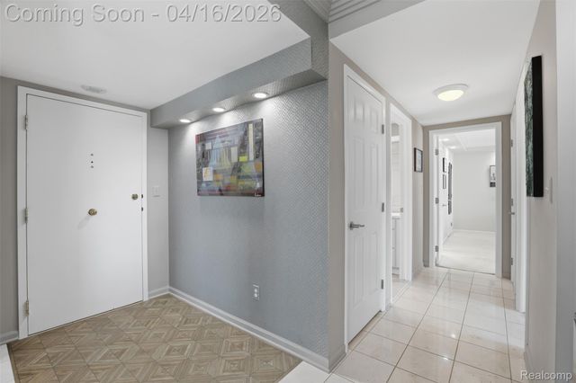 3301 Biddle Avenue 4C, Wyandotte, MI 48192