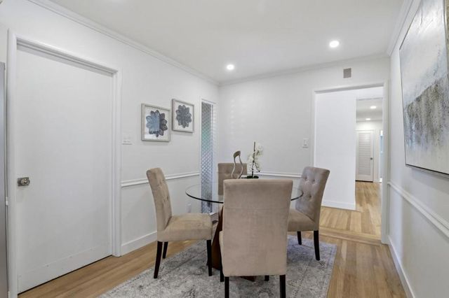 2125 Harkins Avenue, Menlo Park, CA 94025