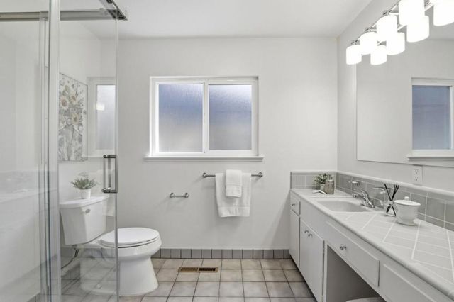2125 Harkins Avenue, Menlo Park, CA 94025