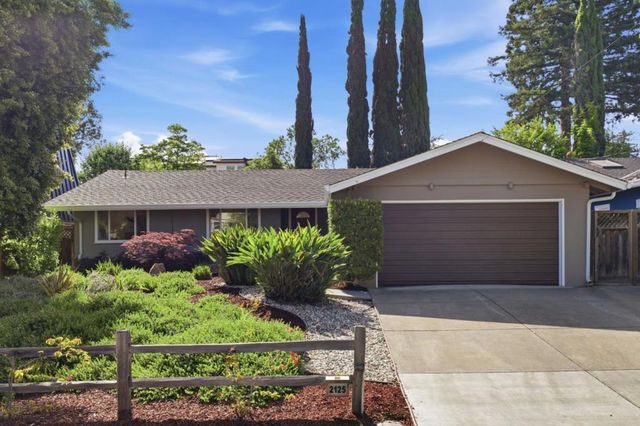 2125 Harkins Avenue, Menlo Park, CA 94025