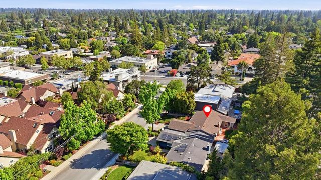 2125 Harkins Avenue, Menlo Park, CA 94025