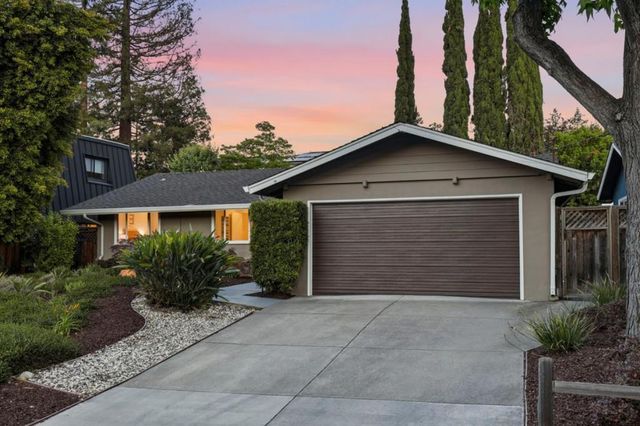 2125 Harkins Avenue, Menlo Park, CA 94025