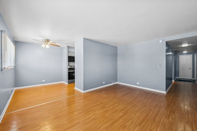7201 W Wellington Avenue D-1, Elmwood Park, IL 60707