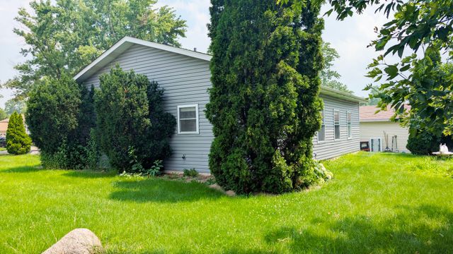568 Manor Place, Aurora, IL 60506