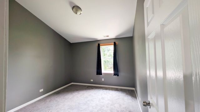 568 Manor Place, Aurora, IL 60506