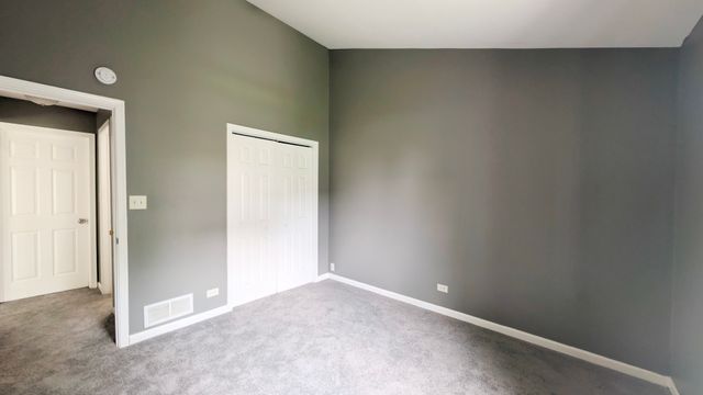 568 Manor Place, Aurora, IL 60506