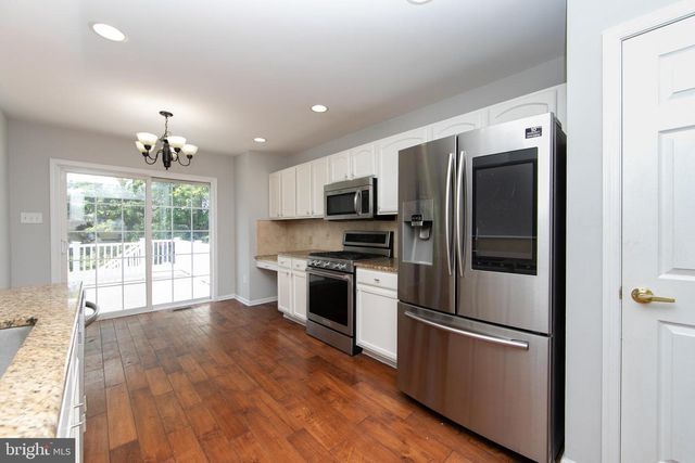 33 HERON POINTE CT, Marlton, NJ 08053