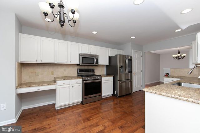 33 HERON POINTE CT, Marlton, NJ 08053