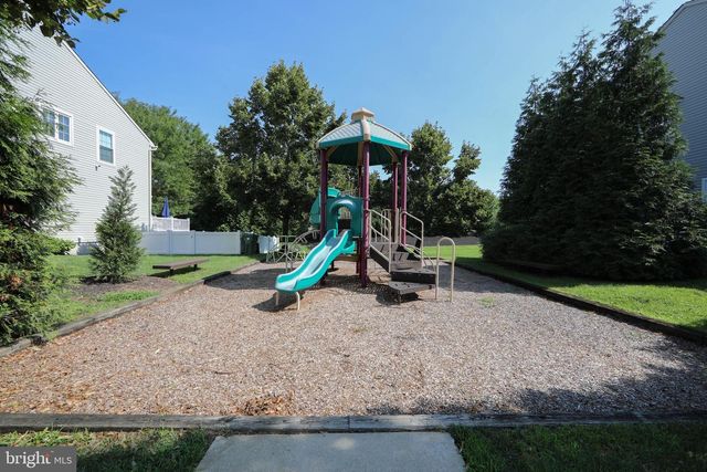 33 HERON POINTE CT, Marlton, NJ 08053