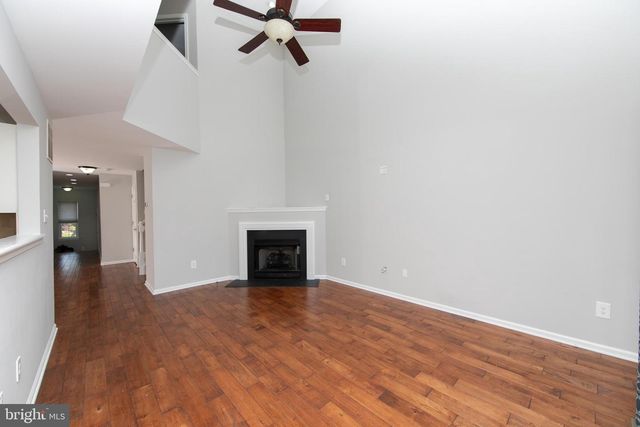 33 HERON POINTE CT, Marlton, NJ 08053