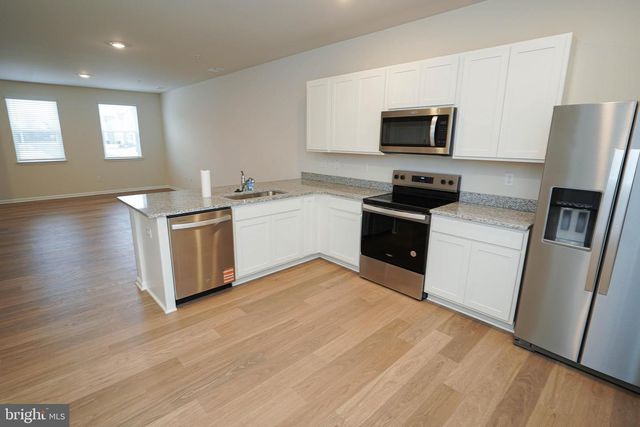 852 MERSEY LN, Salisbury, MD 21801