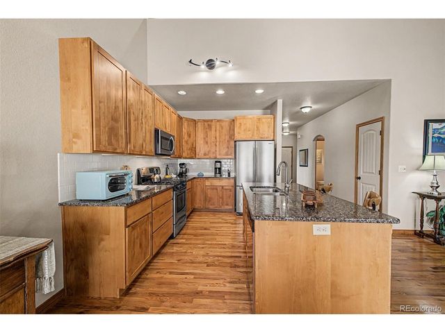 652 Sundance Dr, Windsor, CO 80550