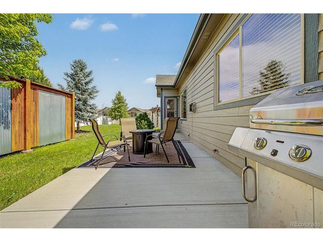 652 Sundance Dr, Windsor, CO 80550