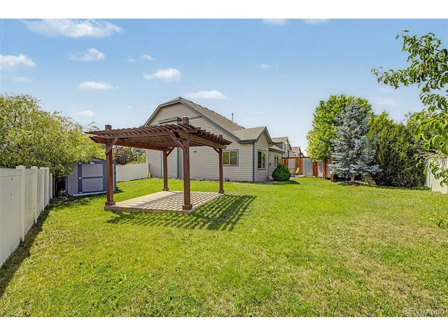 652 Sundance Dr, Windsor, CO 80550
