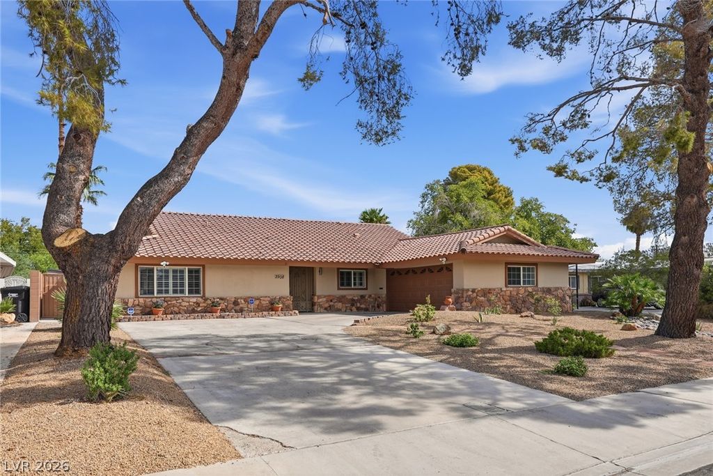 2908 Mason Avenue, Las Vegas, NV 89102