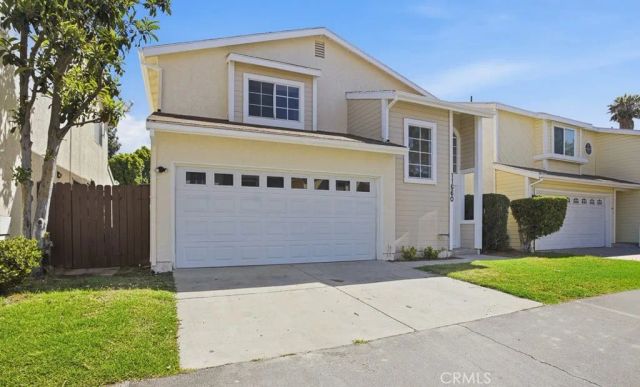 11560 Honeyglen Road, Pacoima, CA 91331
