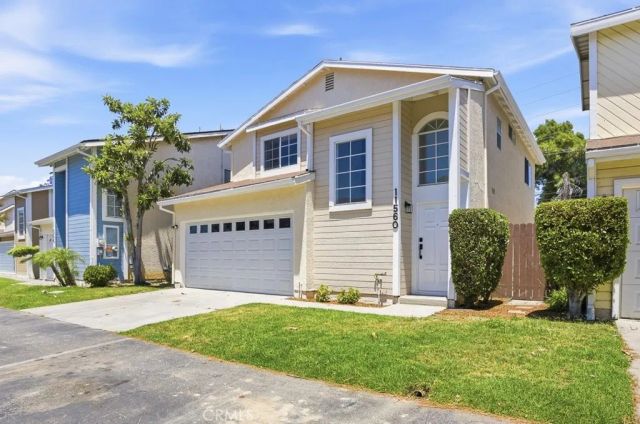 11560 Honeyglen Road, Pacoima, CA 91331
