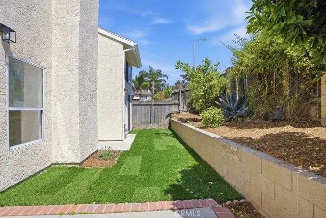 11560 Honeyglen Road, Pacoima, CA 91331
