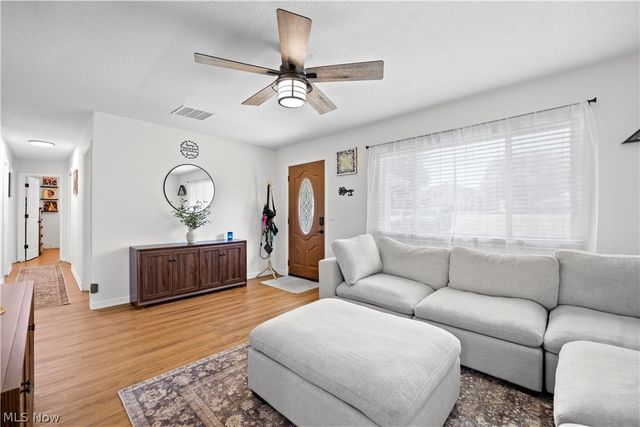 38640 Chestnut Ridge Road, Elyria, OH 44035