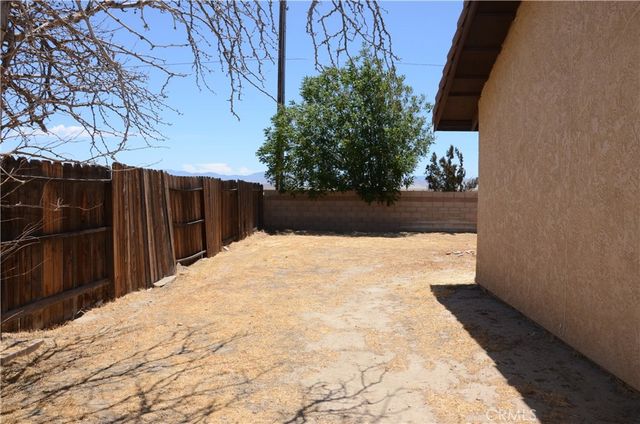 43600 Santa Rosa Circle, Lancaster, CA 93535